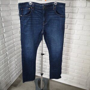 American Eagle Flex Men's Size 40/30 Medium Wash Zipper & Button Closure Jeans